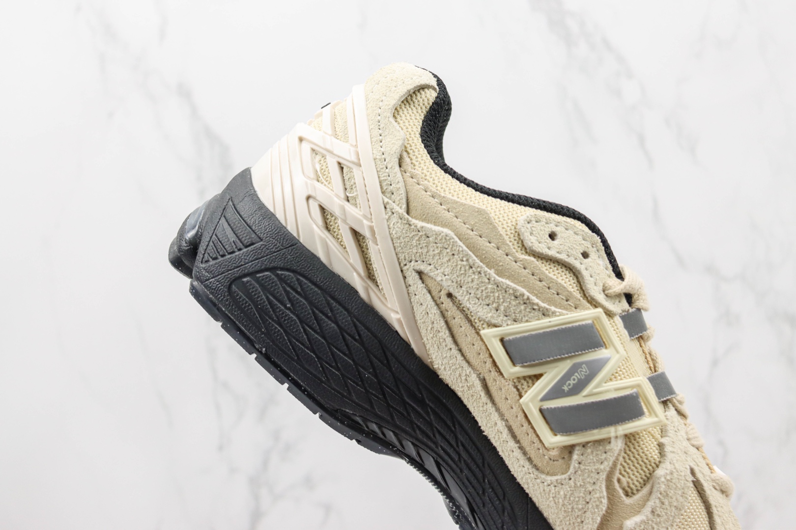 新百伦New Balance 1906R纯原版本NB1906沙漠黄配色复古慢跑鞋 新百伦NB1906系列老爹鞋 货号：M1906DB