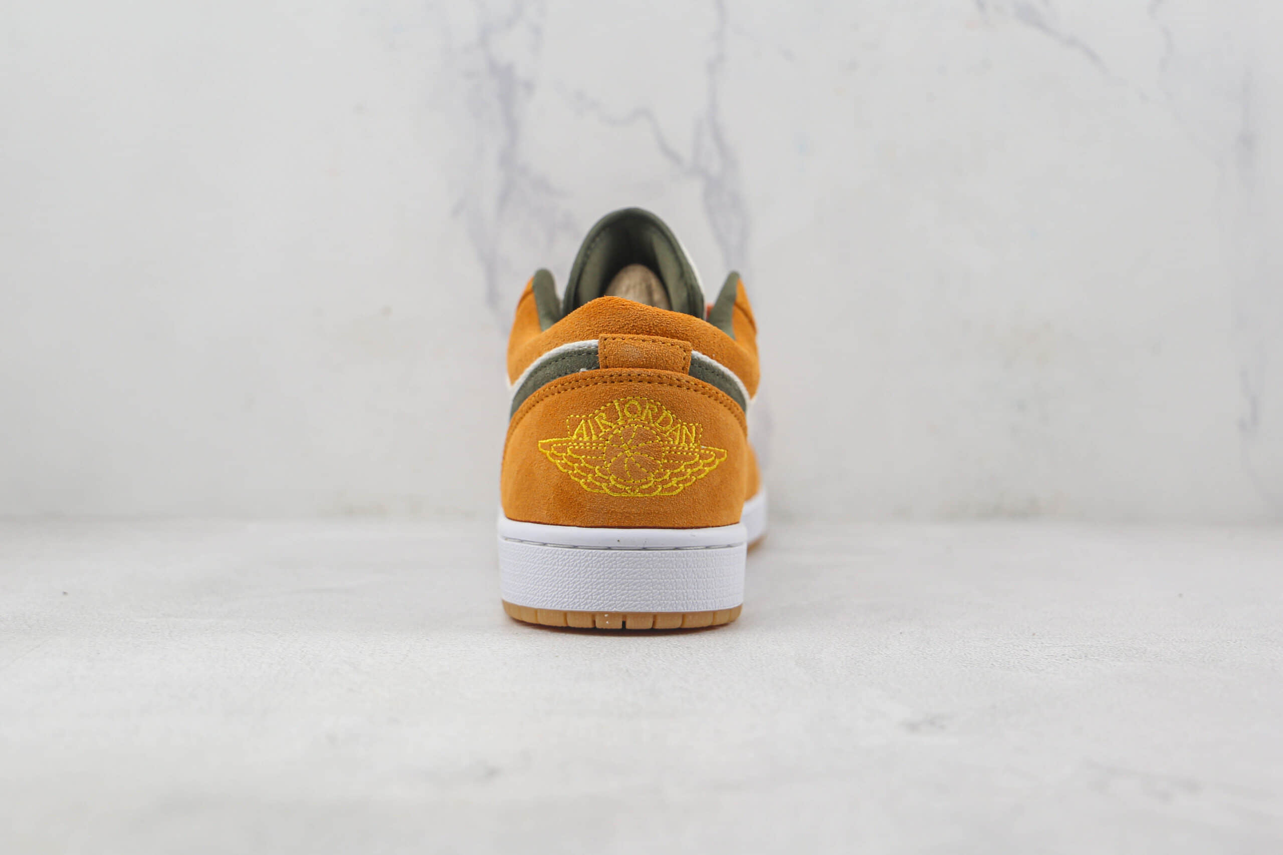 乔丹Air Jordan 1 Low SE Ceramic天花板纯原复刻低帮AJ1复古橙黄色板鞋原盒原标 货号：DH6931-102